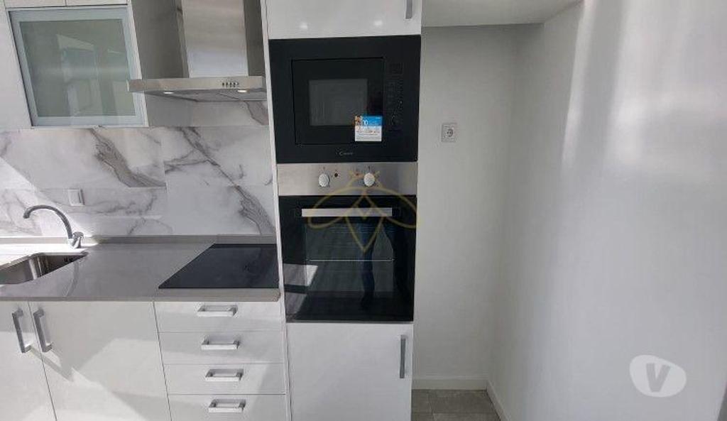 Apartamentos a venda Sintra - Fotos para Excelente Apartamento T2 renovado para venda em Monte Abraão,