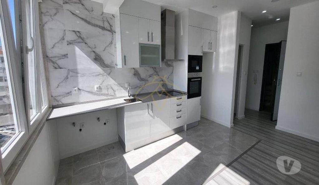 Apartamentos a venda Sintra - Fotos para Excelente Apartamento T2 renovado para venda em Monte Abraão,