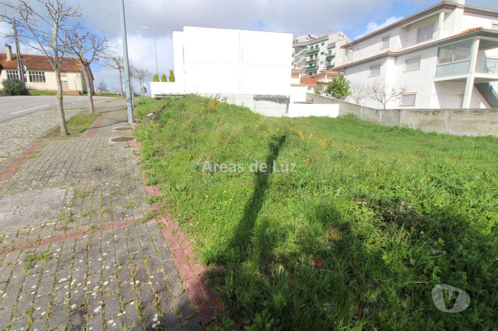 Terrenos Leiria - Fotos para Leiria-Lote de Terreno - Com Projeto Aprovado (S-A995 24)