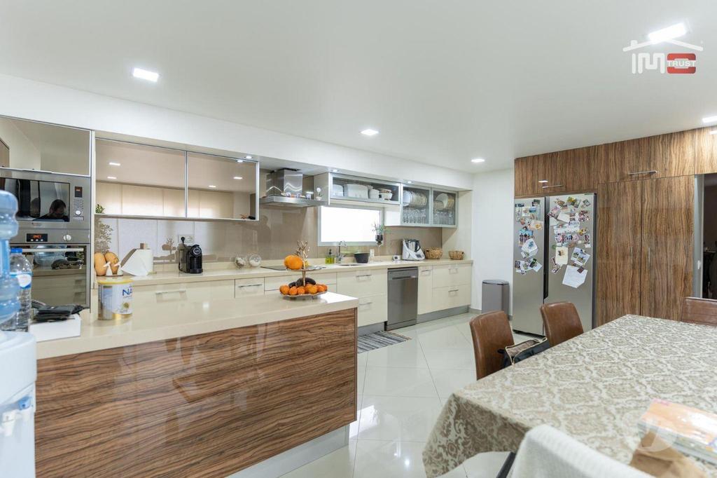 Apartamentos a venda Ourém - Fotos para Excelente Moradia com piscina e áreas acima da media e