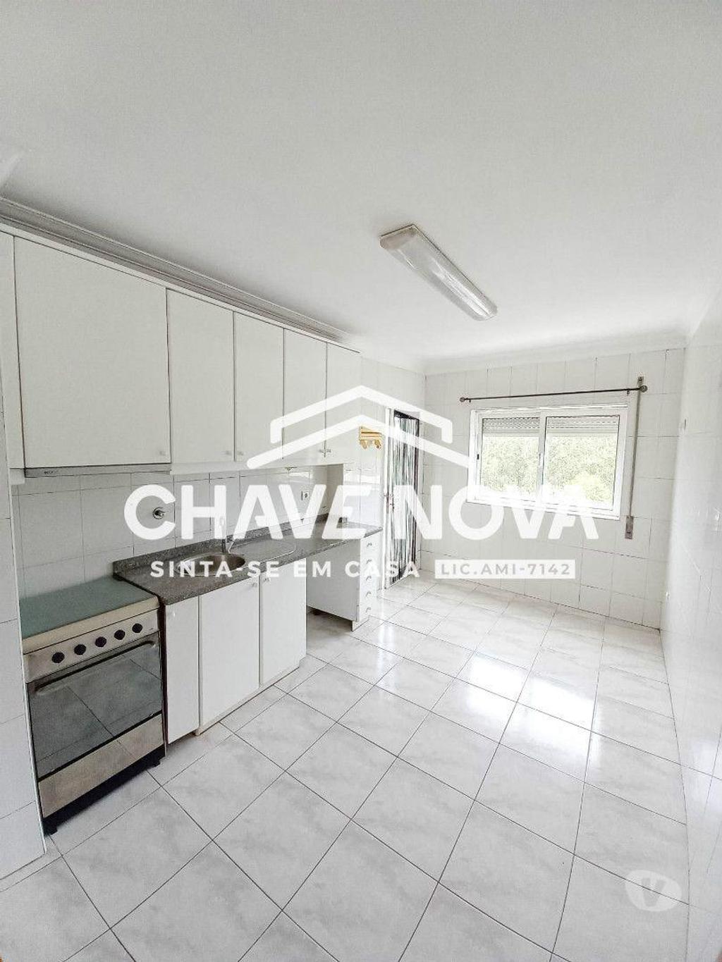 Apartamentos a venda Trofa - Fotos para Trofa-T2+1 Trofa próximo a paragem de comboio (MAI 02108)