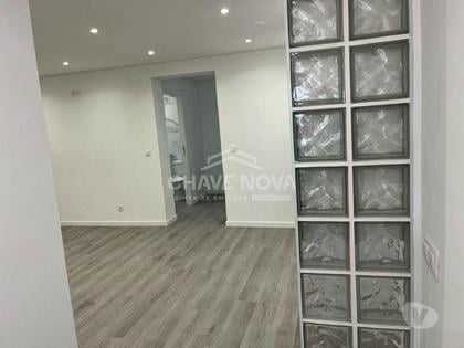 Apartamentos a venda - Fotos para Moradia T2 Renovada em São Félix da Marinha (Zona Granja)