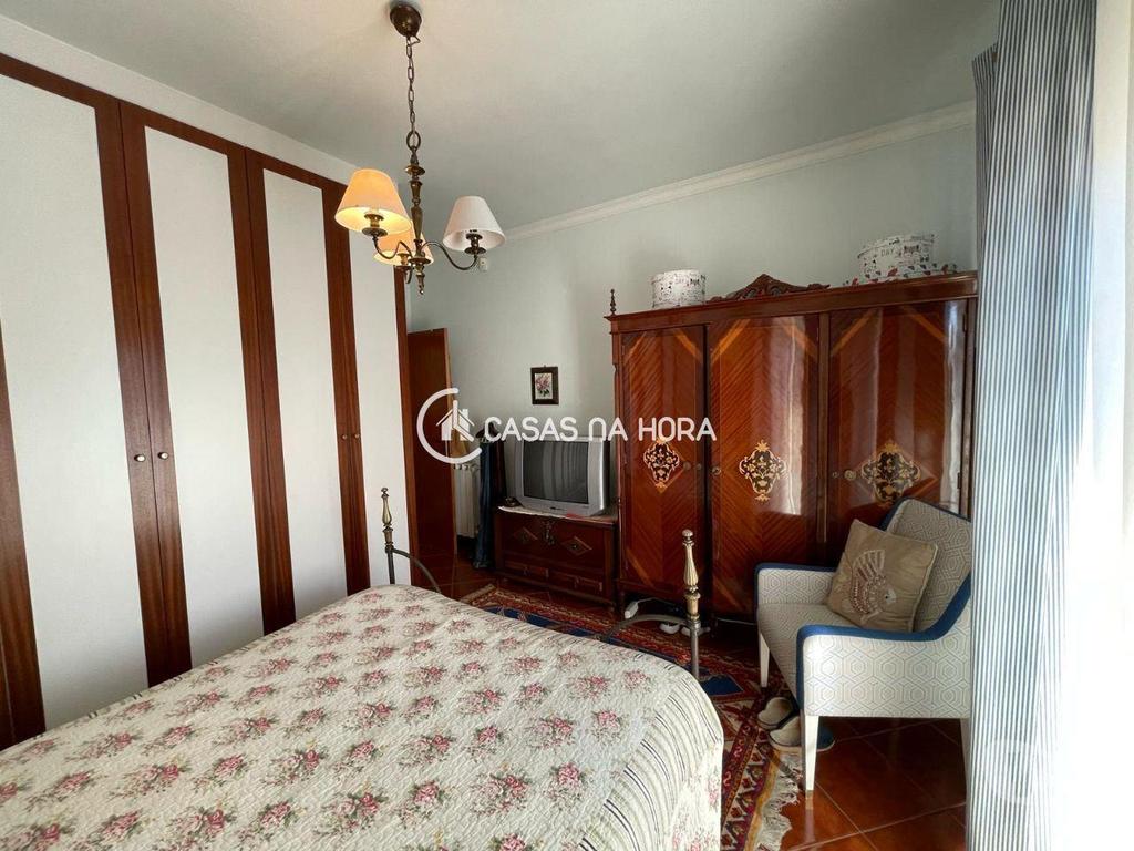 Apartamentos a venda Sesimbra - Fotos para Excelente moradia T4 na Quinta do Conde (benfica M 01592)