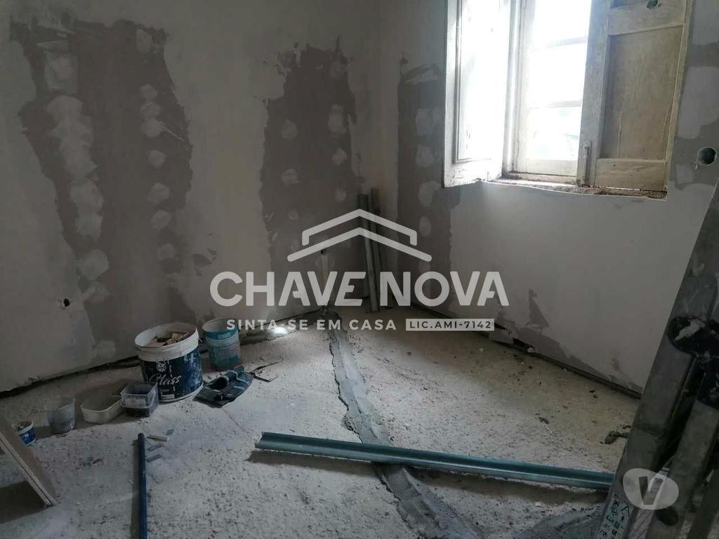 Apartamentos a venda Gondomar - Fotos para Moradia nova, 3 frentes com 500 m2 de área bruta. Rio Tinto