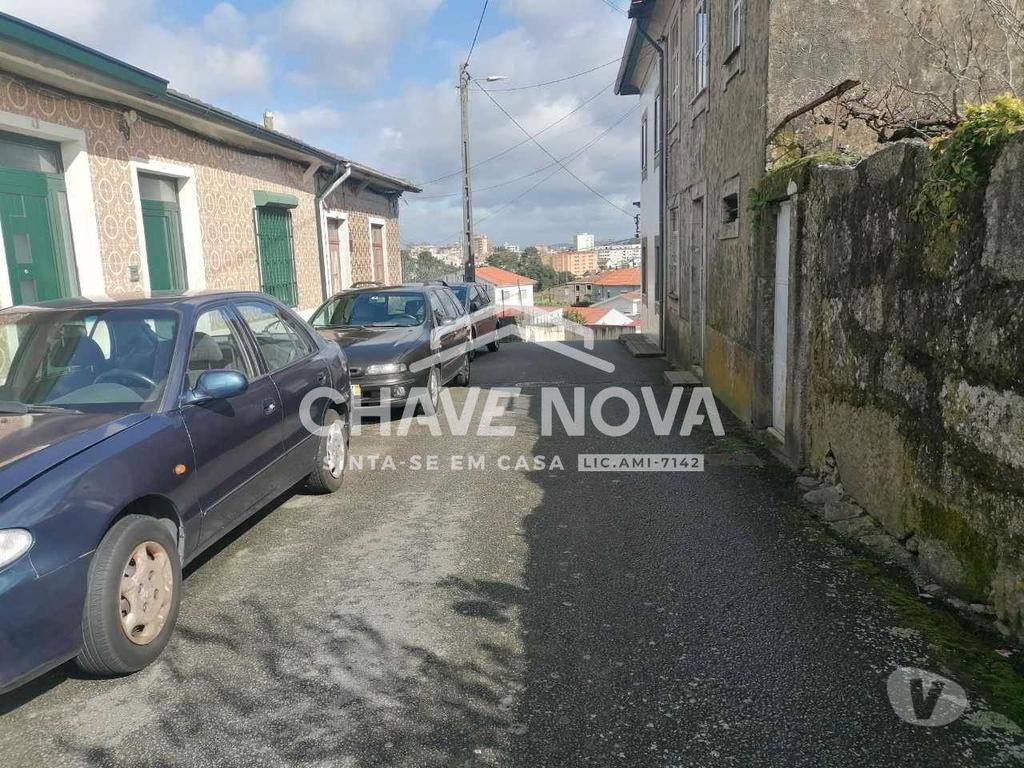 Apartamentos a venda Gondomar - Fotos para Moradia nova, 3 frentes com 500 m2 de área bruta. Rio Tinto