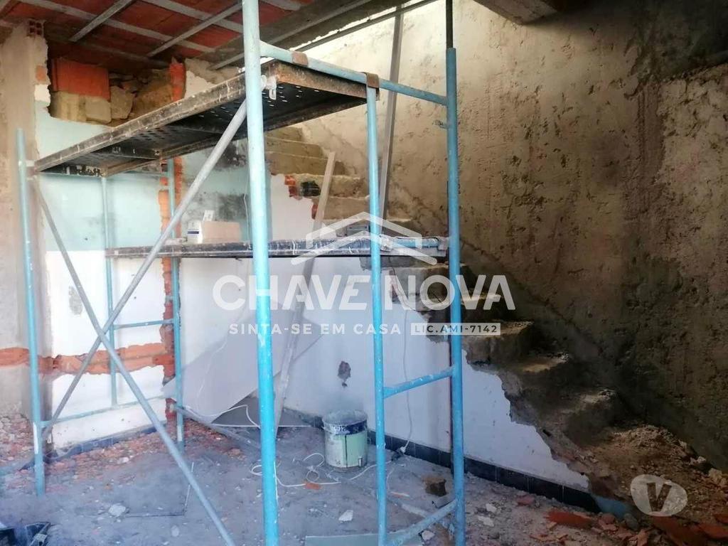Apartamentos a venda Gondomar - Fotos para Moradia nova, 3 frentes com 500 m2 de área bruta. Rio Tinto