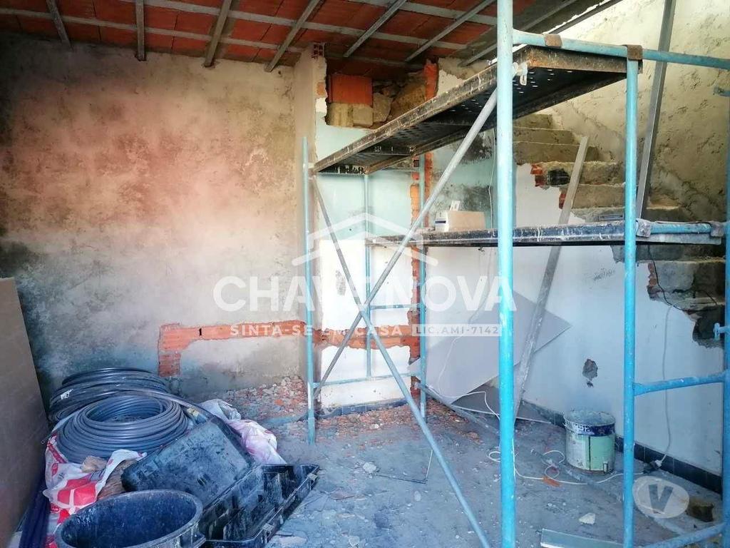 Apartamentos a venda Gondomar - Fotos para Moradia nova, 3 frentes com 500 m2 de área bruta. Rio Tinto