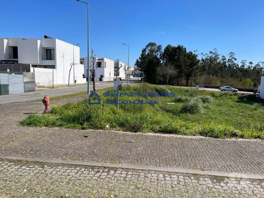 Terrenos Vila do Conde - Fotos para Lote Terreno p Moradias 2 frentes - V.Conde - Hospital (T-00718)