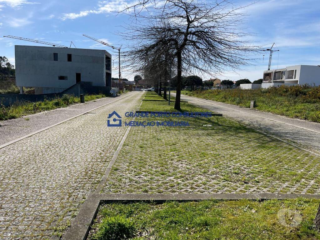 Terrenos Vila do Conde - Fotos para Lote Terreno p Moradias 2 frentes - V.Conde - Hospital (T-00718)