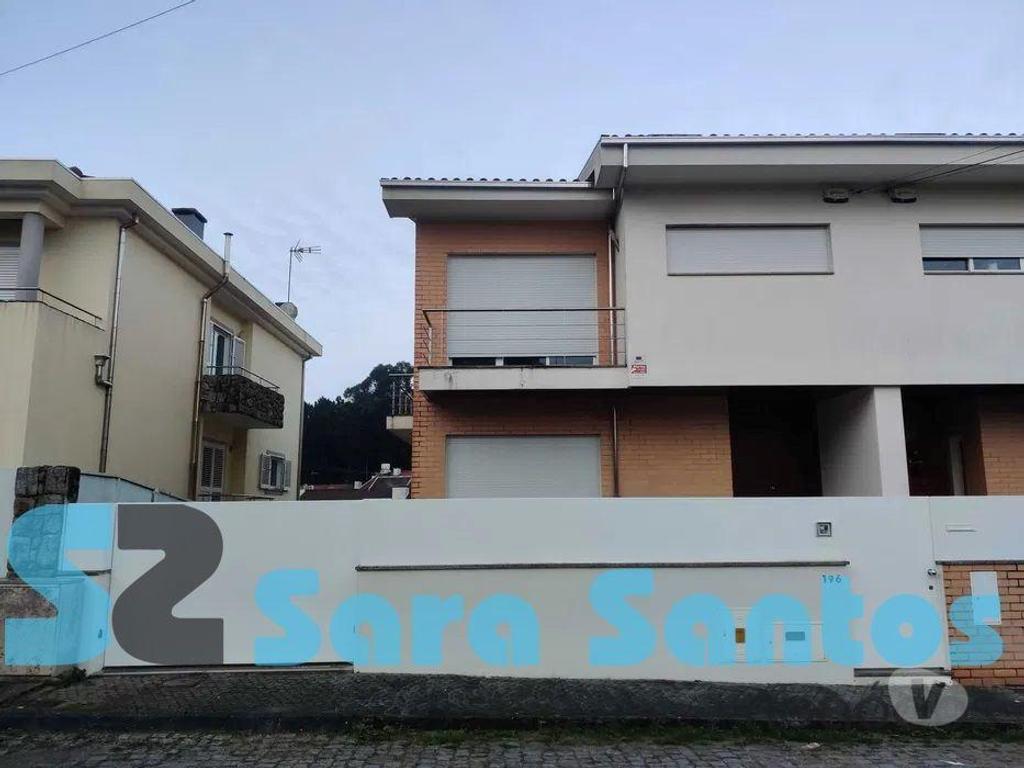 Apartamentos a venda Santa Maria da Feira - Fotos para Moradia de gaveto, como nova, para venda, Santa Maria da Feira -