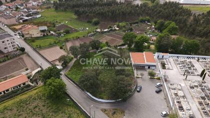 Comprar Loja - Fotos para Terreno Urbano para Construção em altura