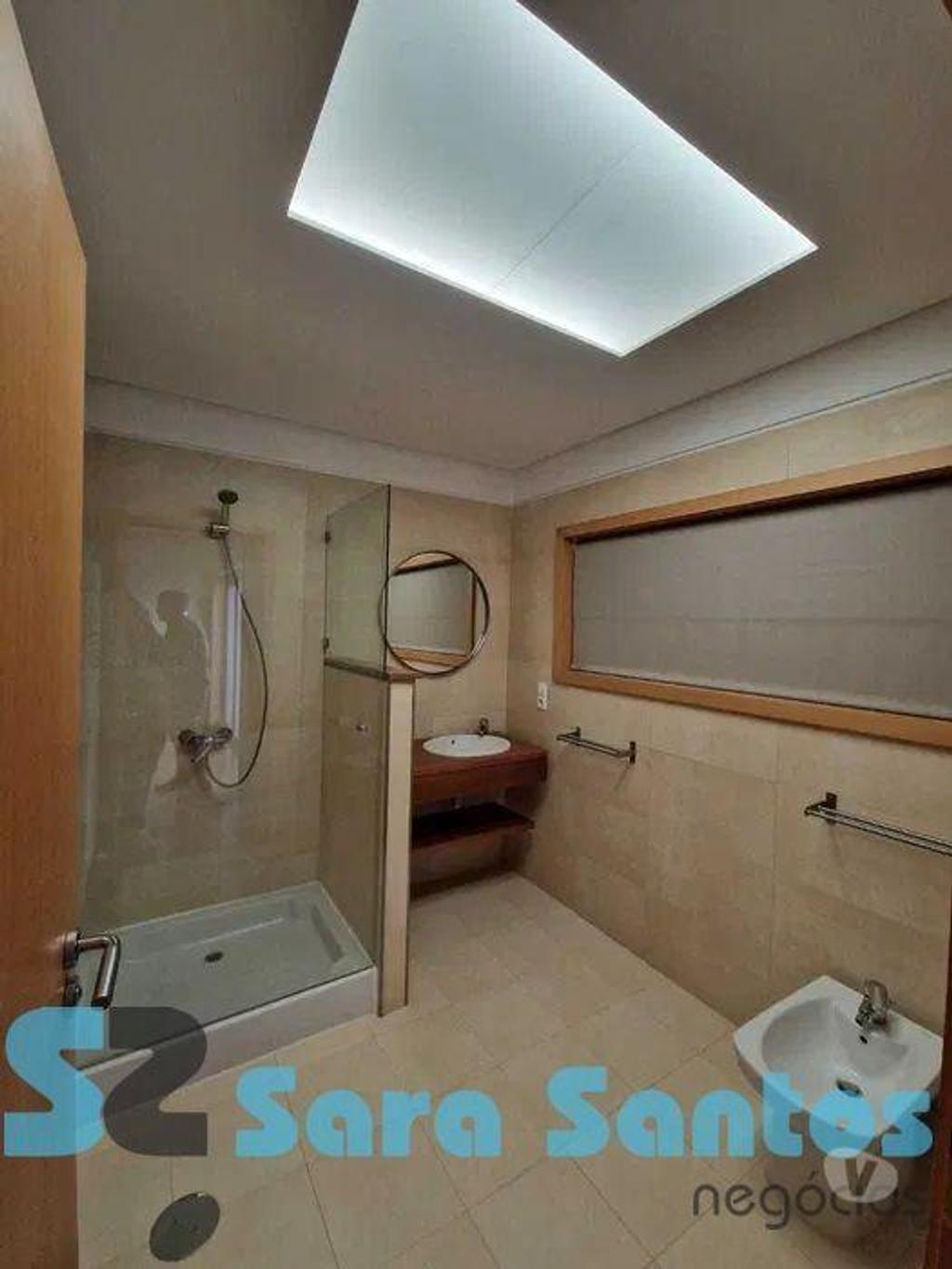 Apartamentos a venda Santa Maria da Feira - Fotos para Moradia de gaveto, como nova, para venda, Santa Maria da Feira -