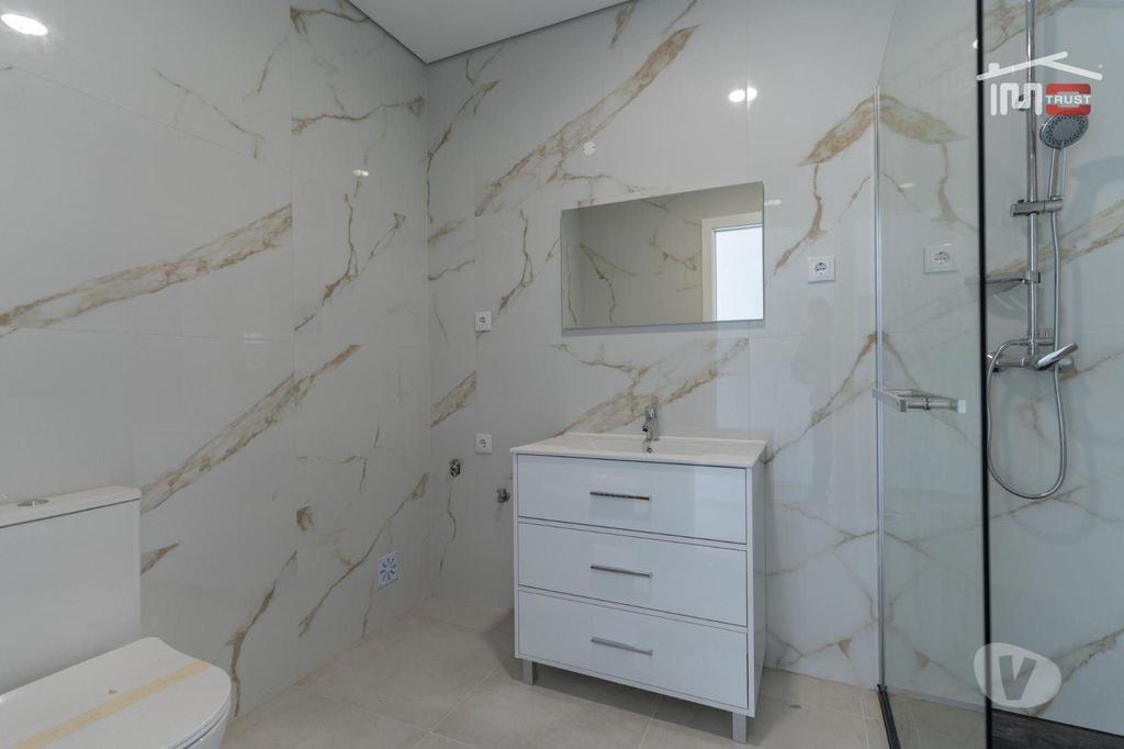 Apartamentos a venda Ourém - Fotos para Moradia T3 Geminada inserida num área de terreno com 3861 m2 em