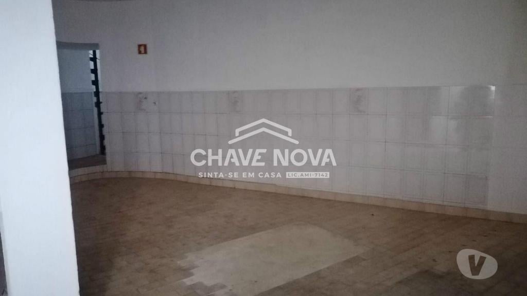 Comprar Loja Gondomar - Fotos para Espaço comercial em Fânzeres junto ao Seixo. Gondomar