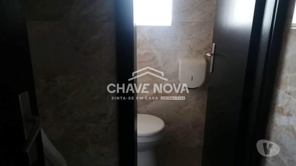 Comprar Loja Gondomar - Fotos para Espaço comercial em Fânzeres junto ao Seixo. Gondomar