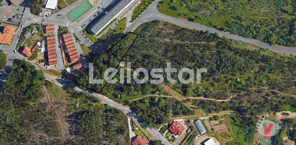 Terrenos Vila Nova de Gaia - Fotos para Terreno em Zona de Construção - Crestuma V. N. de Gaia. (00041)