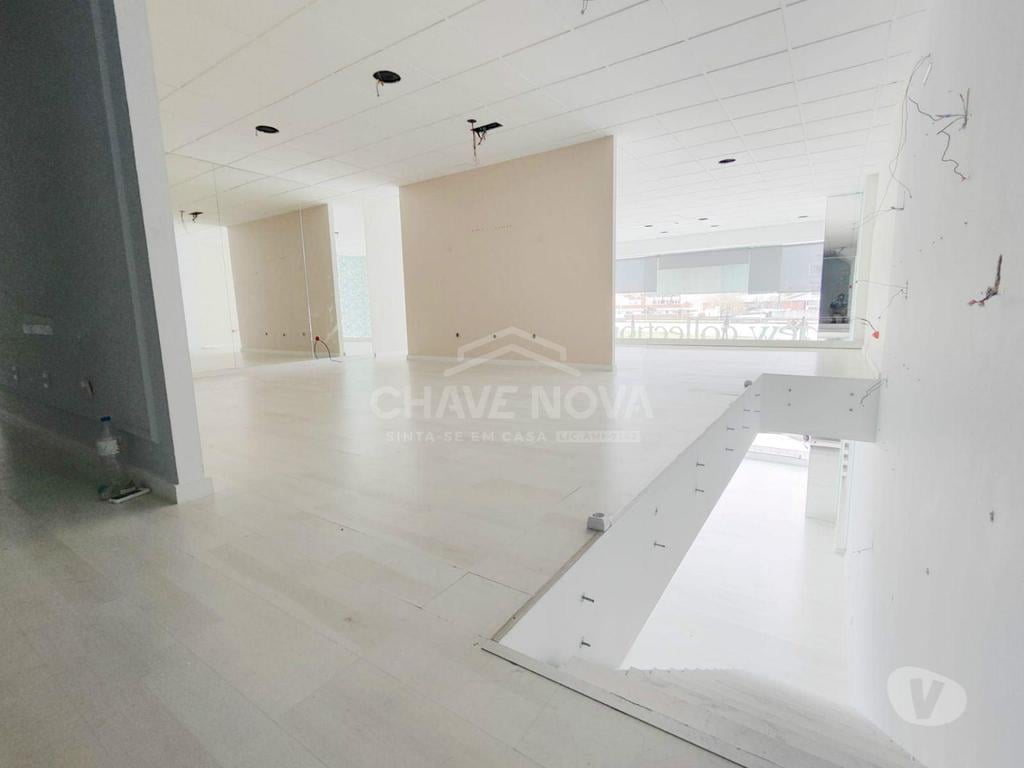 Comprar Loja Aveiro - Fotos para Loja para arrendamento, na Forca, no Edifício Mirador