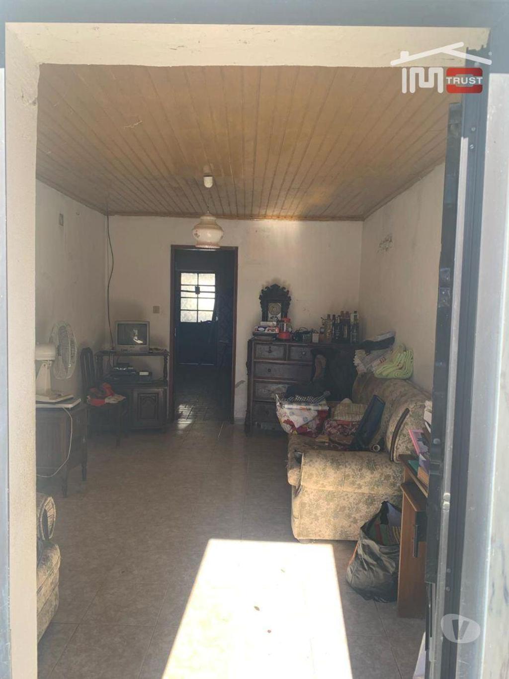 Apartamentos a venda Azambuja - Fotos para Excelente oportunidade, Moradia para restaurar (5-M-000122)