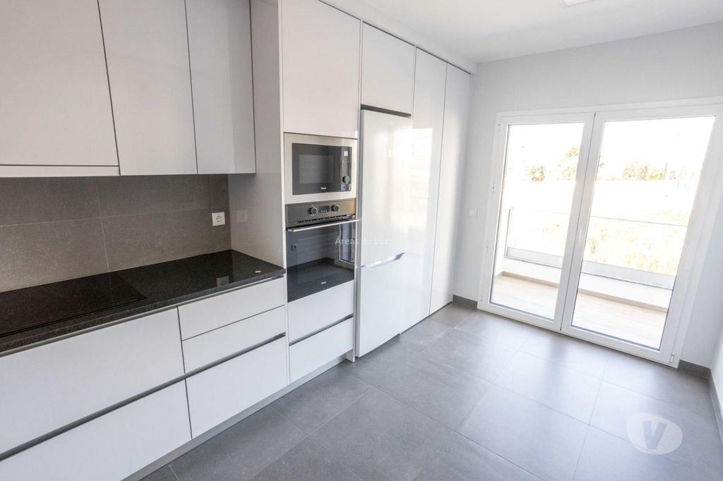 Apartamentos a venda Leiria - Fotos para Leiria-Apartamento T1+2 Duplex Novo com 2 Terraços (S-A987L 23)