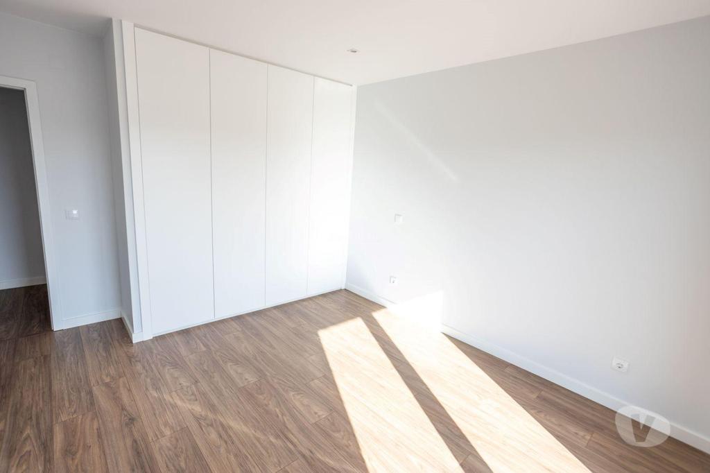 Apartamentos a venda Leiria - Fotos para Leiria-Apartamento T1+2 Duplex Novo com 2 Terraços (S-A987L 23)