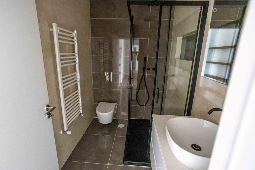 Apartamentos a venda Leiria - Fotos para Leiria-Apartamento T1+2 Duplex Novo com 2 Terraços (S-A987L 23)