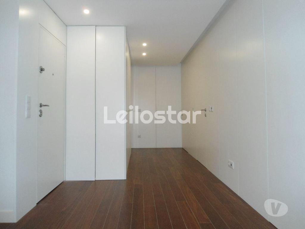 Apartamentos a venda Porto - Fotos para Porto-T4 Porto Boavista (Casa da Música) (00109)