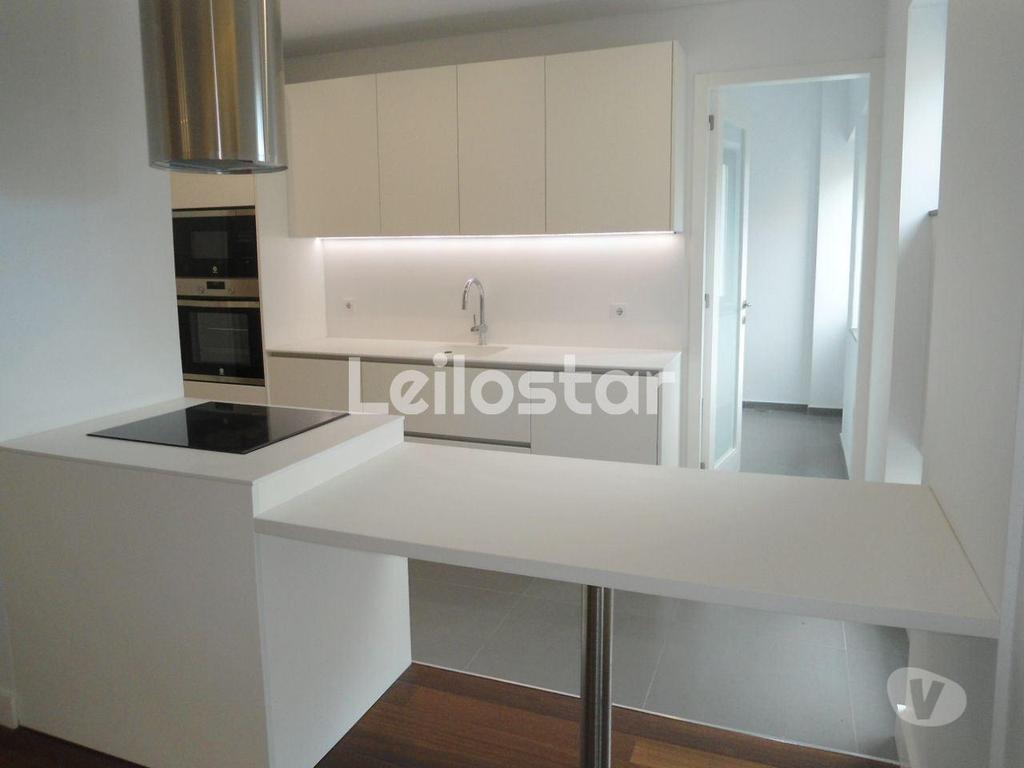 Apartamentos a venda Porto - Fotos para Porto-T4 Porto Boavista (Casa da Música) (00109)