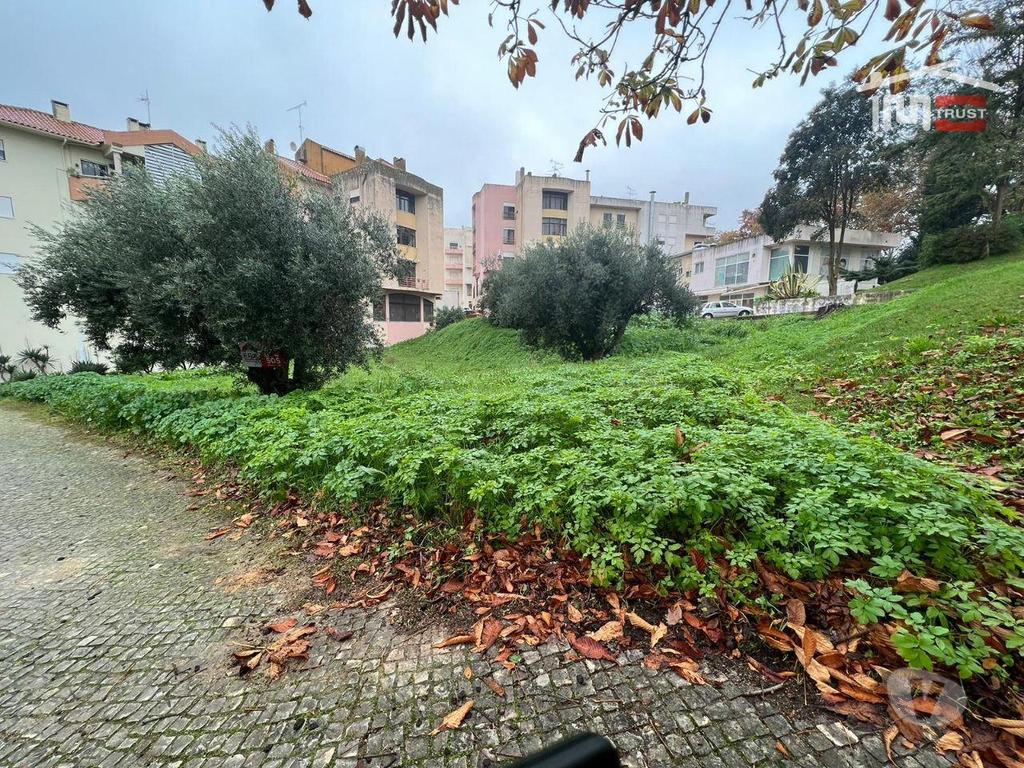 Comprar Loja Torres Novas - Fotos para LOTE COM PROJETO APROVADO PARA CONSTRUÇÃO IMEDIATA