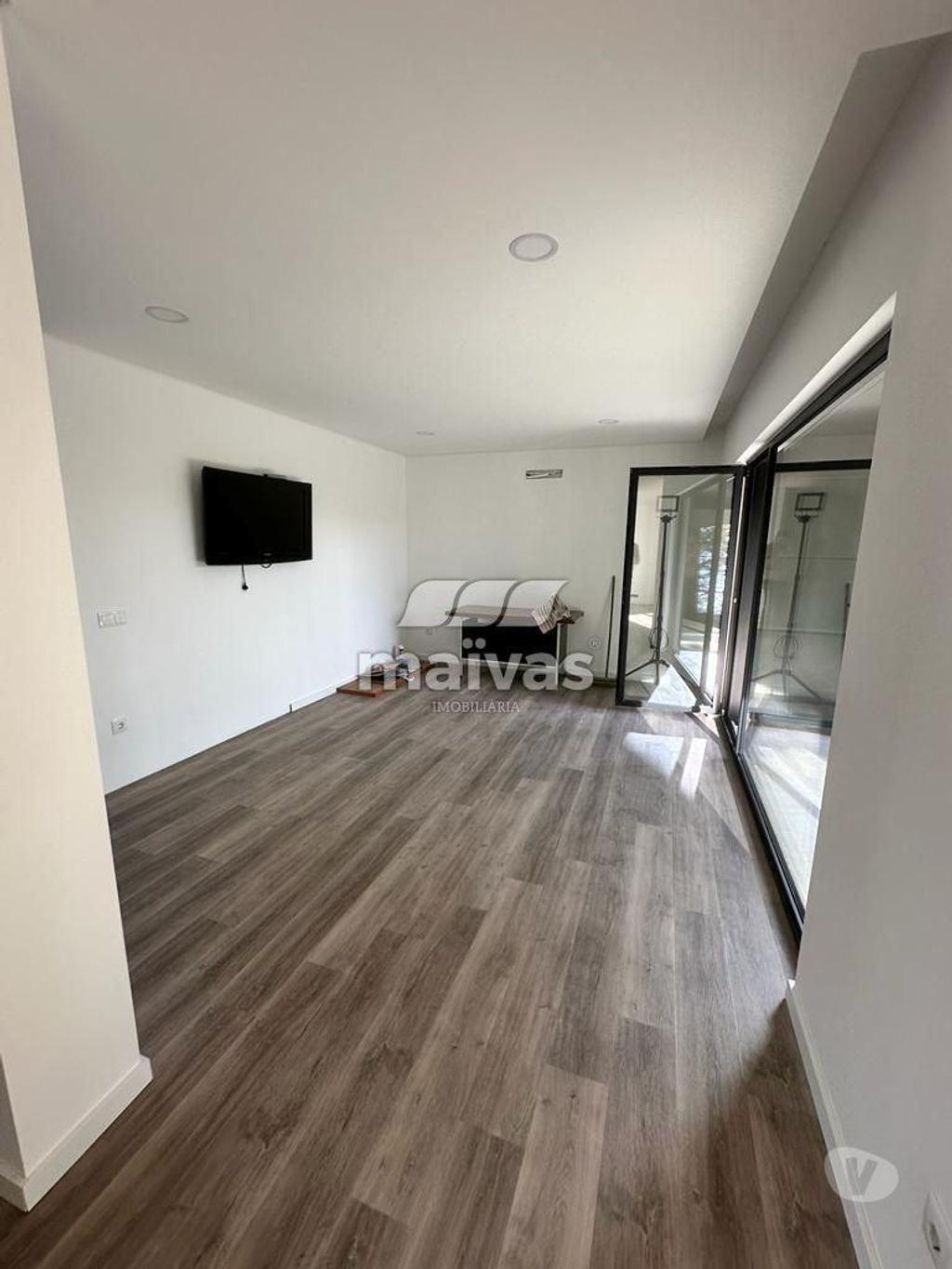 Aluguer Loja Vila Verde - Fotos para Escritório, novo, para arrendamento, Vila Verde - Soutelo