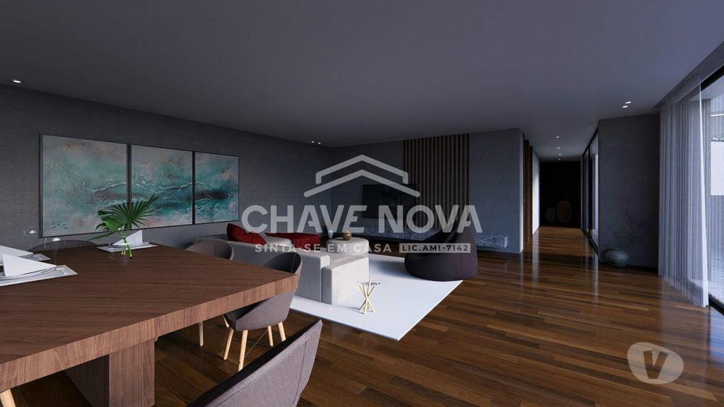 Apartamentos a venda Santa Maria da Feira - Fotos para Moradia T4 Térrea Isolada com piscina no centro de Santa Maria