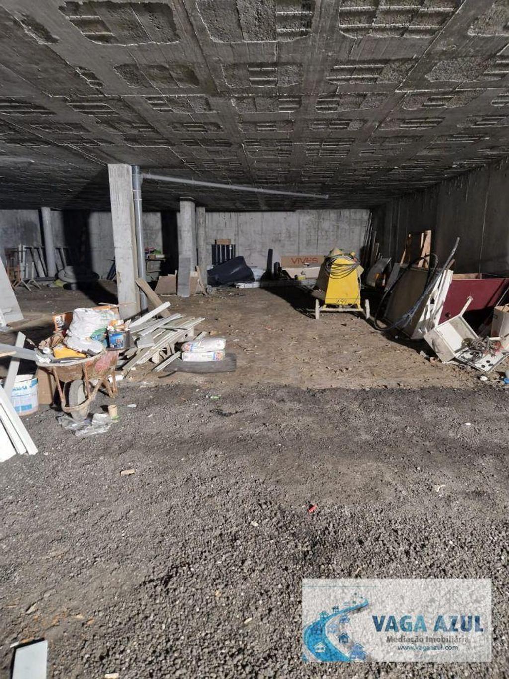 Comprar Loja Maia - Fotos para Loja com 1.194,00 m2 em Águas Santas - Maia