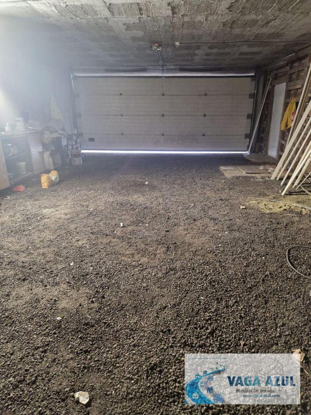 Comprar Loja Maia - Fotos para Loja com 1.194,00 m2 em Águas Santas - Maia