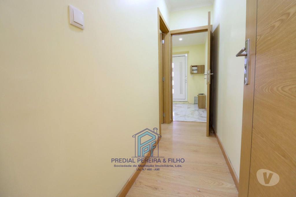 Apartamentos a venda Porto - Fotos para Moradia Térrea de 2 Frentes Totalmente Remodelada - S. Roque