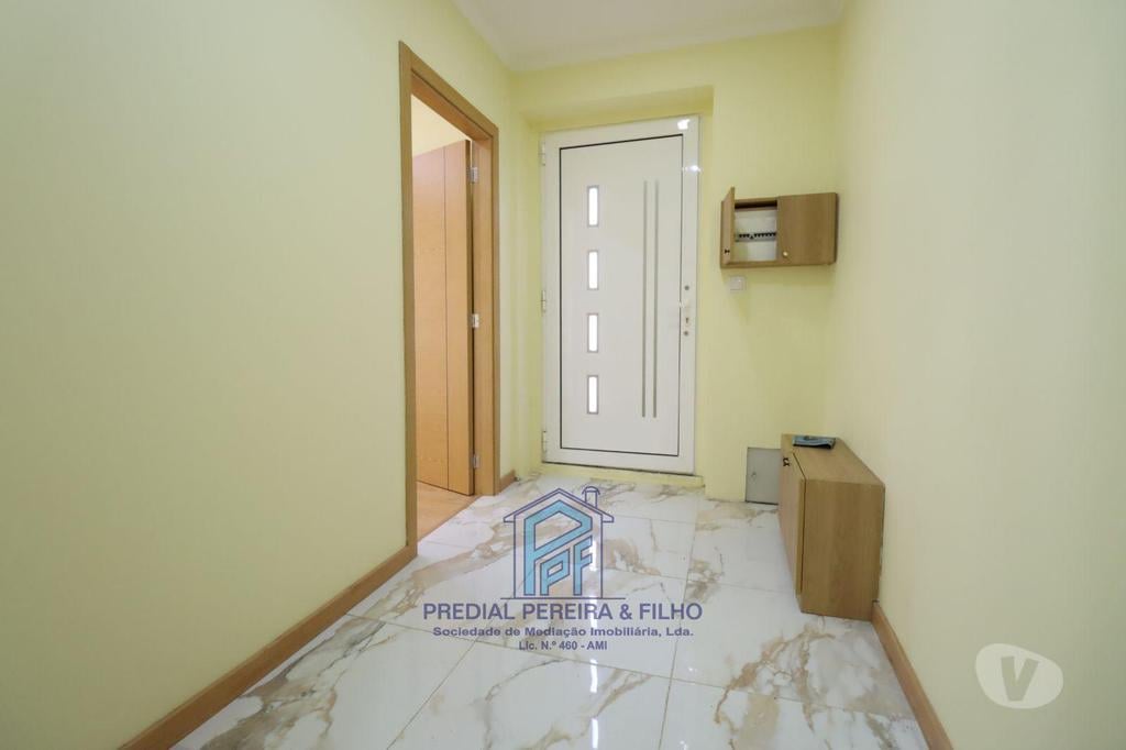 Apartamentos a venda Porto - Fotos para Moradia Térrea de 2 Frentes Totalmente Remodelada - S. Roque