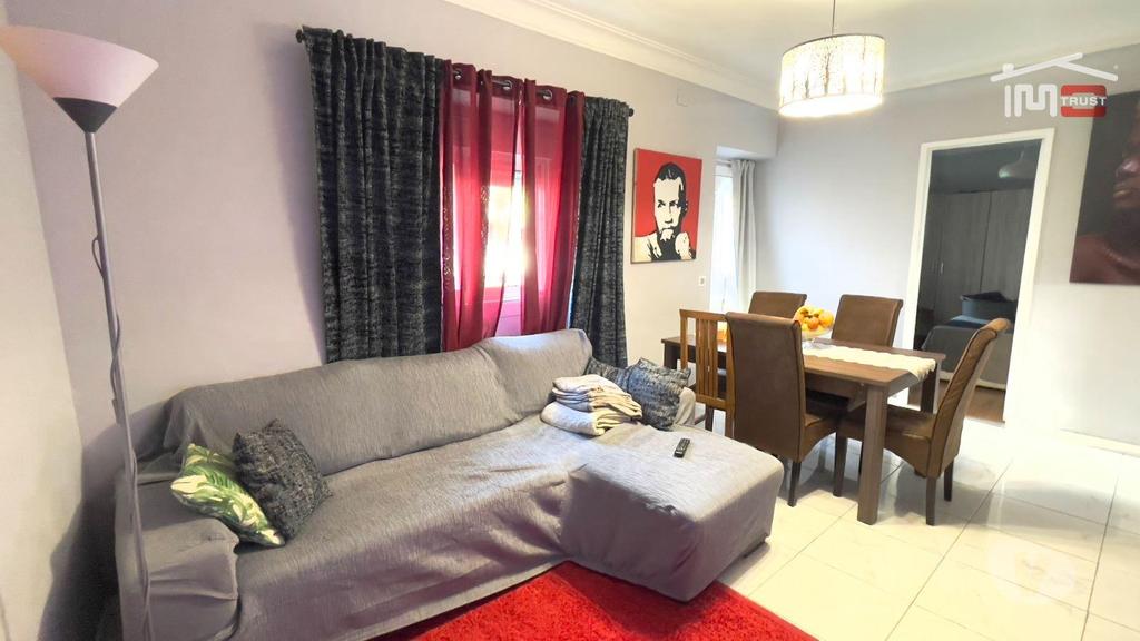 Apartamentos a venda Montijo - Fotos para Moradia Renovada T2 c Logradouro, Barbecue - Sarilhos Grandes