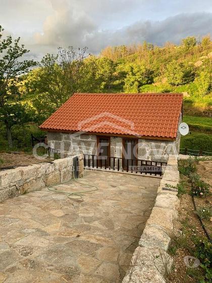 Terrenos - Fotos para Gouveia-Quinta - Serra da Estrela. (MAD 01659)