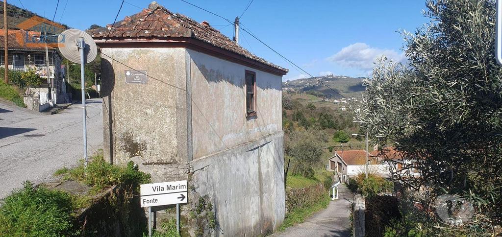 Apartamentos a venda Mesão Frio - Fotos para Mesao-frio-Moradia para recuperar com vinha (803241002)