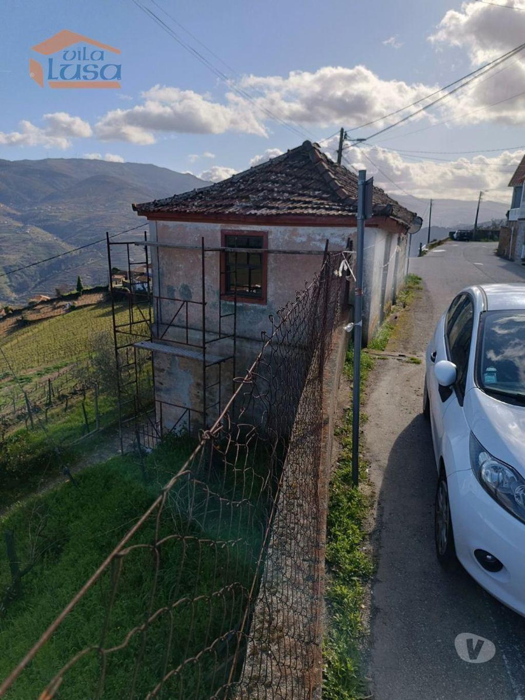 Apartamentos a venda Mesão Frio - Fotos para Mesao-frio-Moradia para recuperar com vinha (803241002)