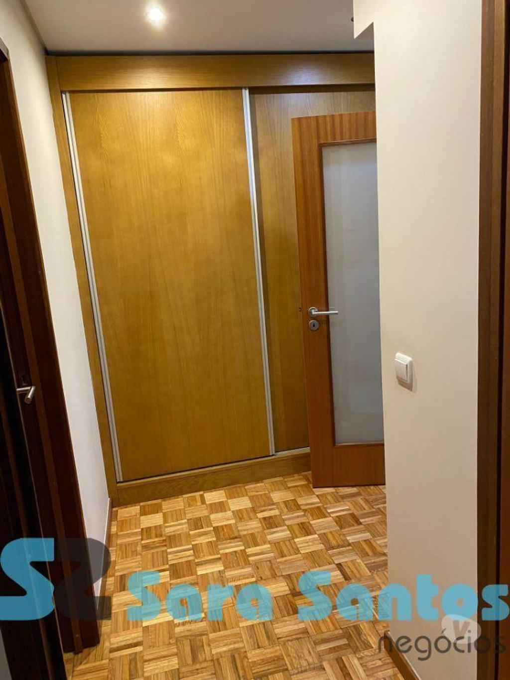 Apartamentos a venda Porto - Fotos para T2 com Cozinha Equipada e Lugar de Garagem Boavista-Porto