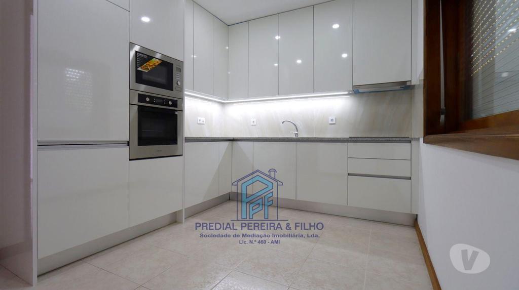 Apartamentos a venda Porto - Fotos para Andar Moradia T2 Remodelado - S. Roque Porto Próx. Mercadona