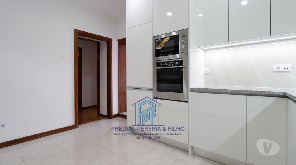 Apartamentos a venda Porto - Fotos para Andar Moradia T2 Remodelado - S. Roque Porto Próx. Mercadona