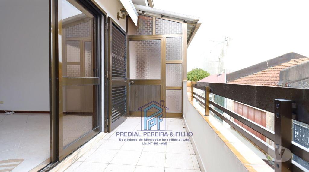 Apartamentos a venda Porto - Fotos para Andar Moradia T2 Remodelado - S. Roque Porto Próx. Mercadona