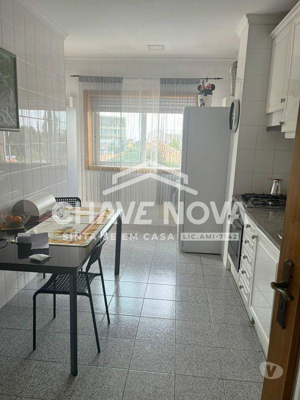 Apartamentos a venda Vila Nova de Gaia - Fotos para Vila-nova-de-gaia-Apartamento T2 em Valadares (PRTOR 00709)