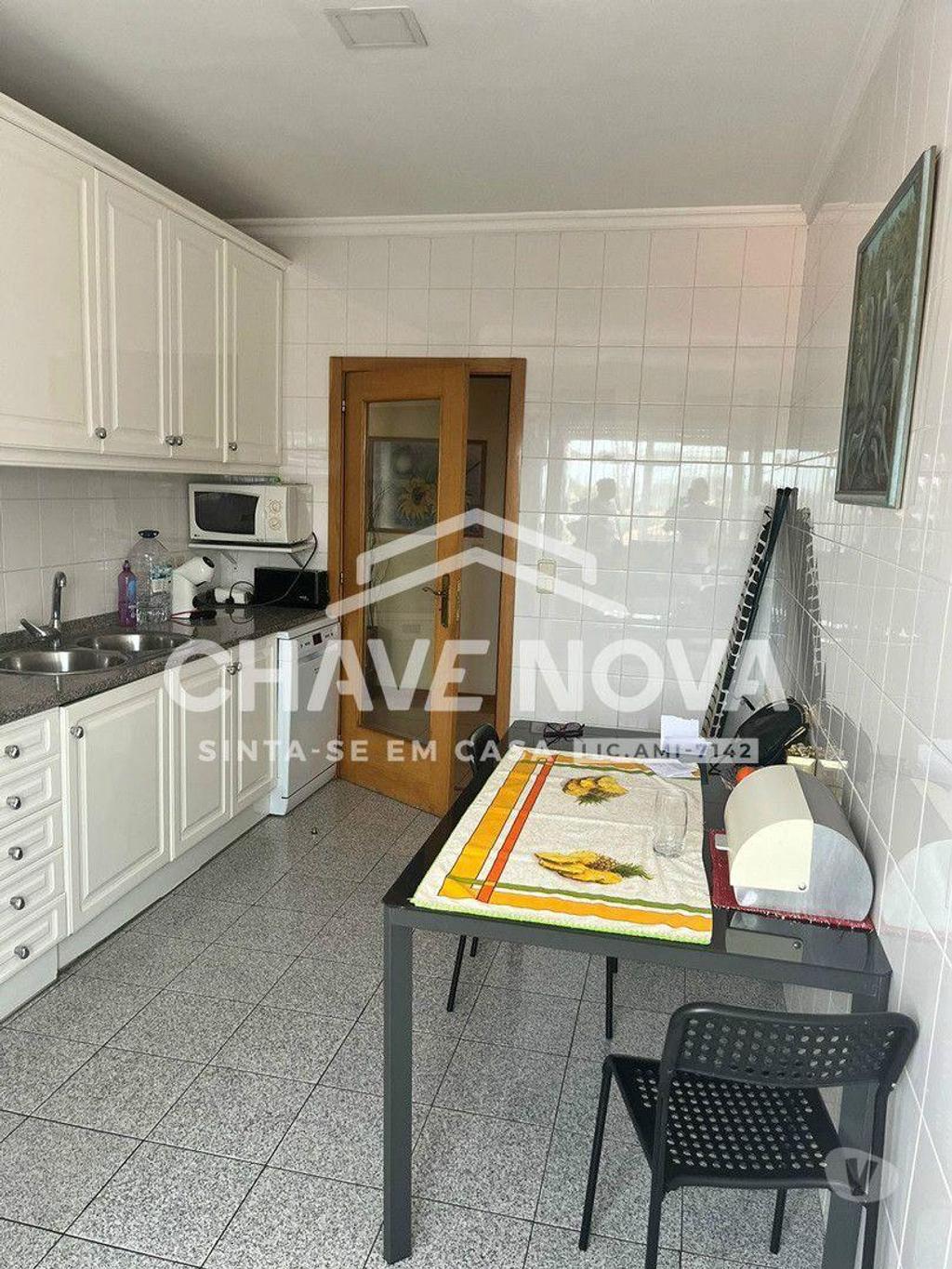Apartamentos a venda Vila Nova de Gaia - Fotos para Vila-nova-de-gaia-Apartamento T2 em Valadares (PRTOR 00709)