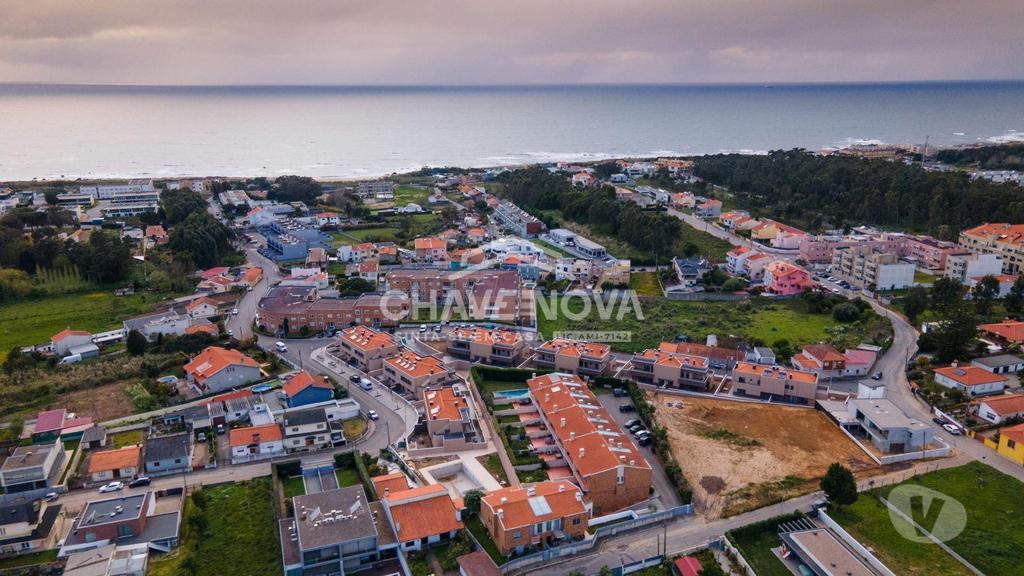 Apartamentos a venda Vila Nova de Gaia - Fotos para Moradia T3 C Piscina, Garagem Box para 2 carros na Madalena
