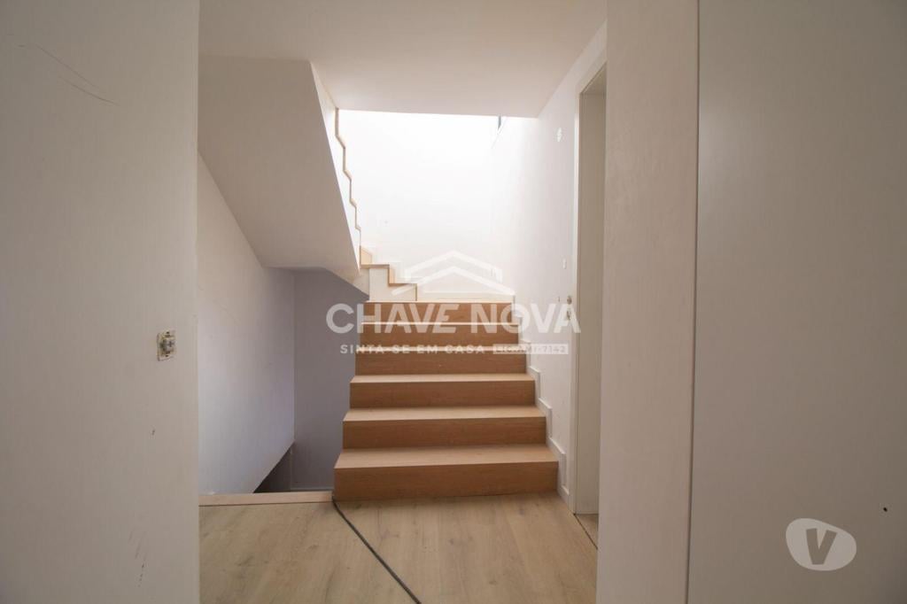Apartamentos a venda Vila Nova de Gaia - Fotos para Moradia T3 C Piscina, Garagem Box para 2 carros na Madalena