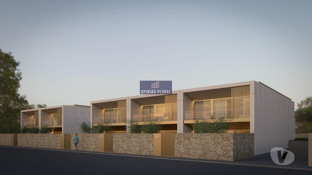 Apartamentos a venda Vila Nova de Gaia - Fotos para Espaçosa Moradia T3 com Três Suítes em Serzedo Perosinho