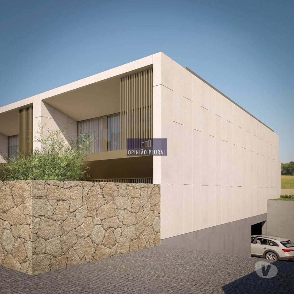 Apartamentos a venda Vila Nova de Gaia - Fotos para Espaçosa Moradia T3 com Três Suítes em Serzedo Perosinho