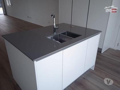 Imóveis para venda - Fotos para Moradia T4 Nova c Garagem, Piscina, Barbecue, Logradouro -