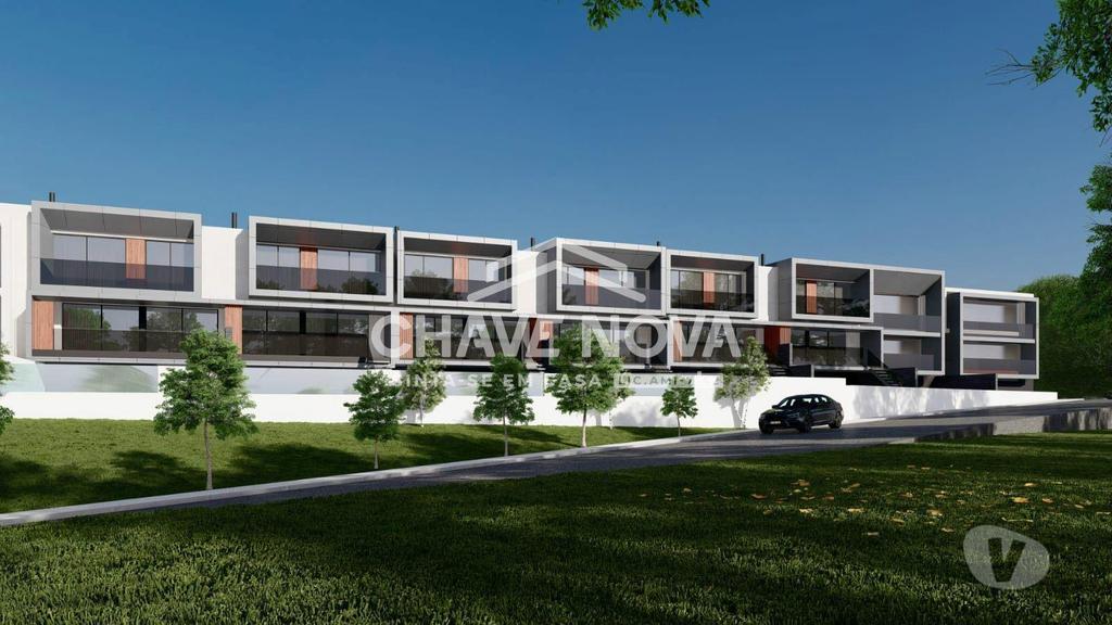 Apartamentos a venda Braga - Fotos para Braga-Moradia Unifamiliar em Banda T3+1 em Lamaçães (BRG 00033)